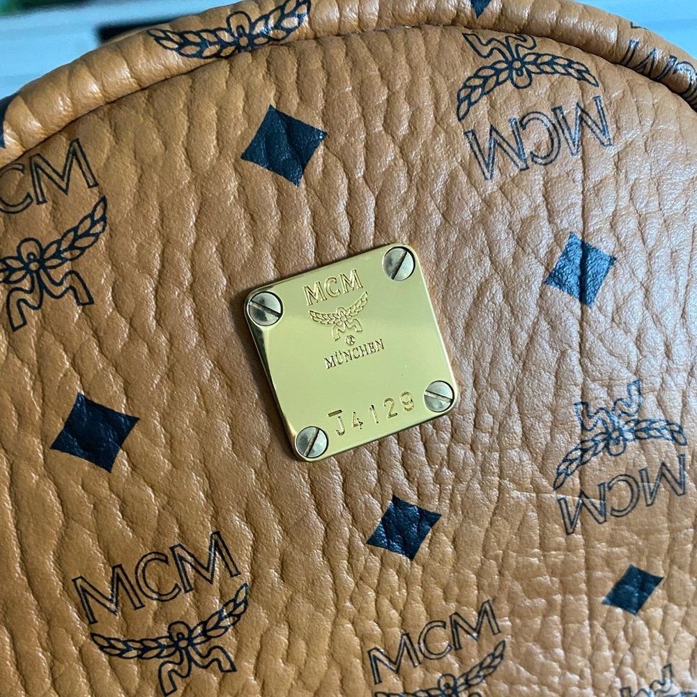 MCM Stark Small Side-Stud Backpack - Picture 15 of 17